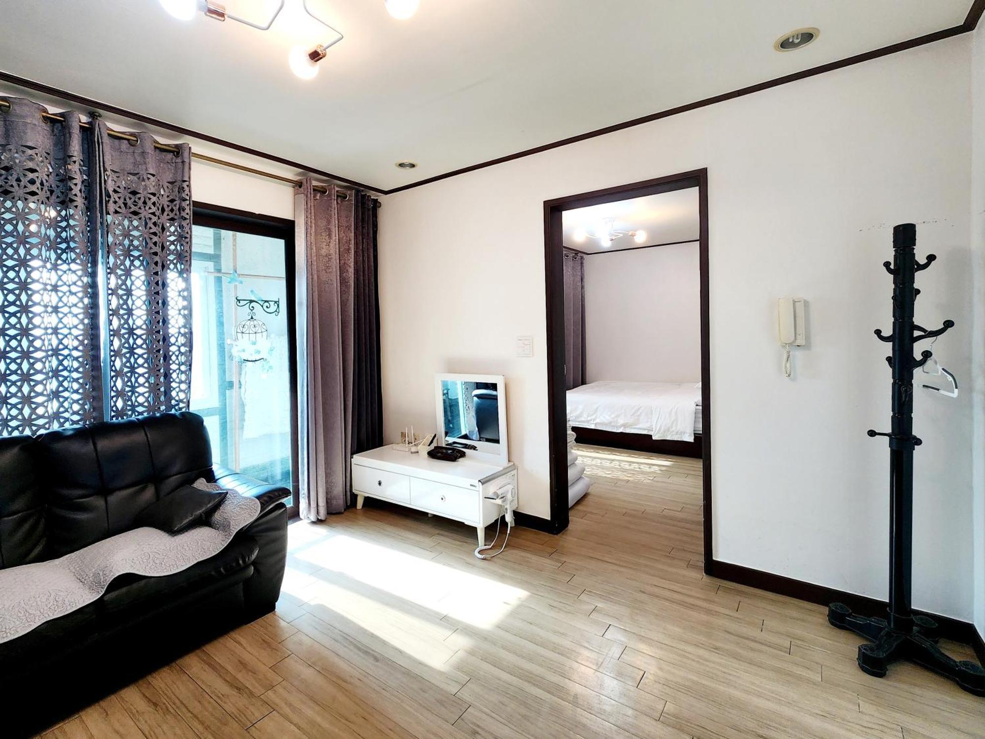Pureun Jeju Pension Seogwipo Ngoại thất bức ảnh