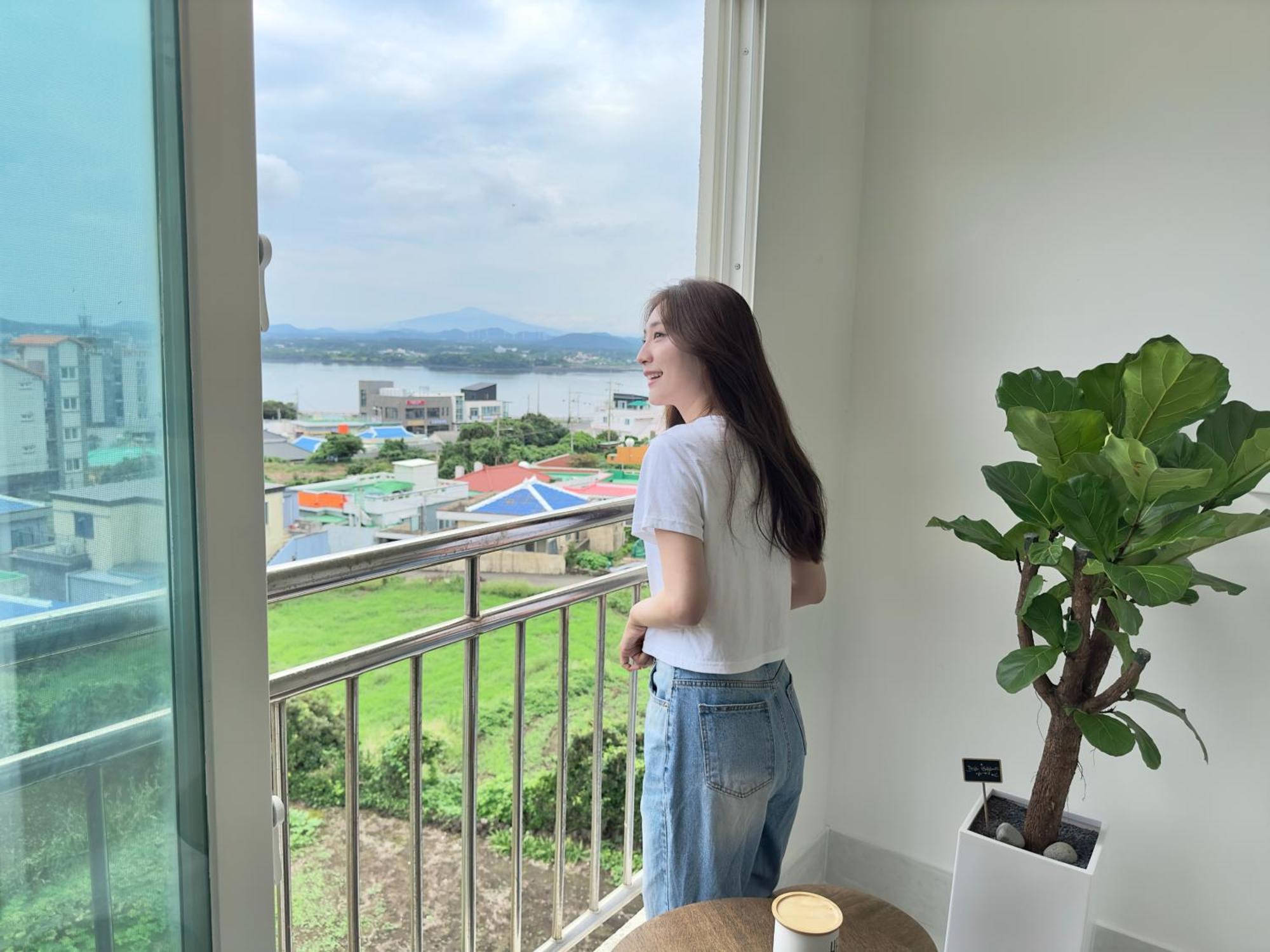 Pureun Jeju Pension Seogwipo Ngoại thất bức ảnh