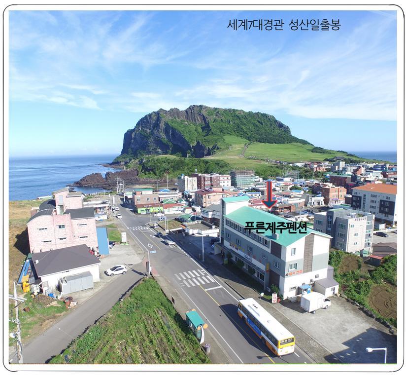 Pureun Jeju Pension Seogwipo Ngoại thất bức ảnh
